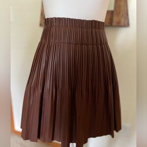 Brown vegan leather Pleated Women's mini Skirt